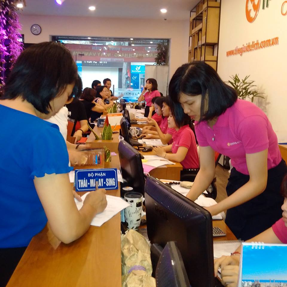 Đã có hơn 7000 lượt khách đến tìm hiểu, đăng ký tour trong 3 ngày cuối tuần 
